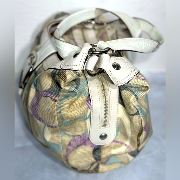 Coach Lynn Soho canvas and leather with silver hardware and silver metal. - Picture 13 of 15